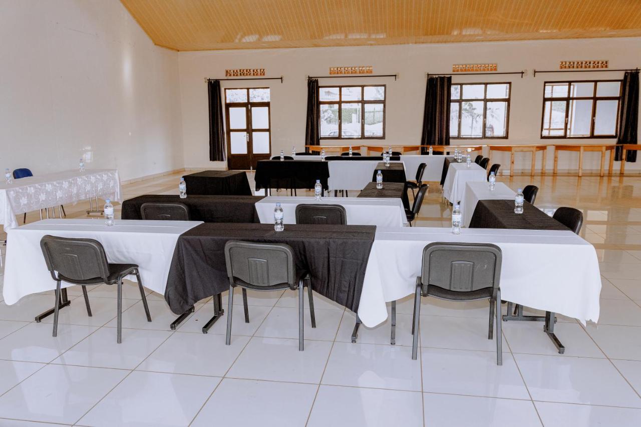Centre Saint Vincent Pallotti Kigali Exteriör bild