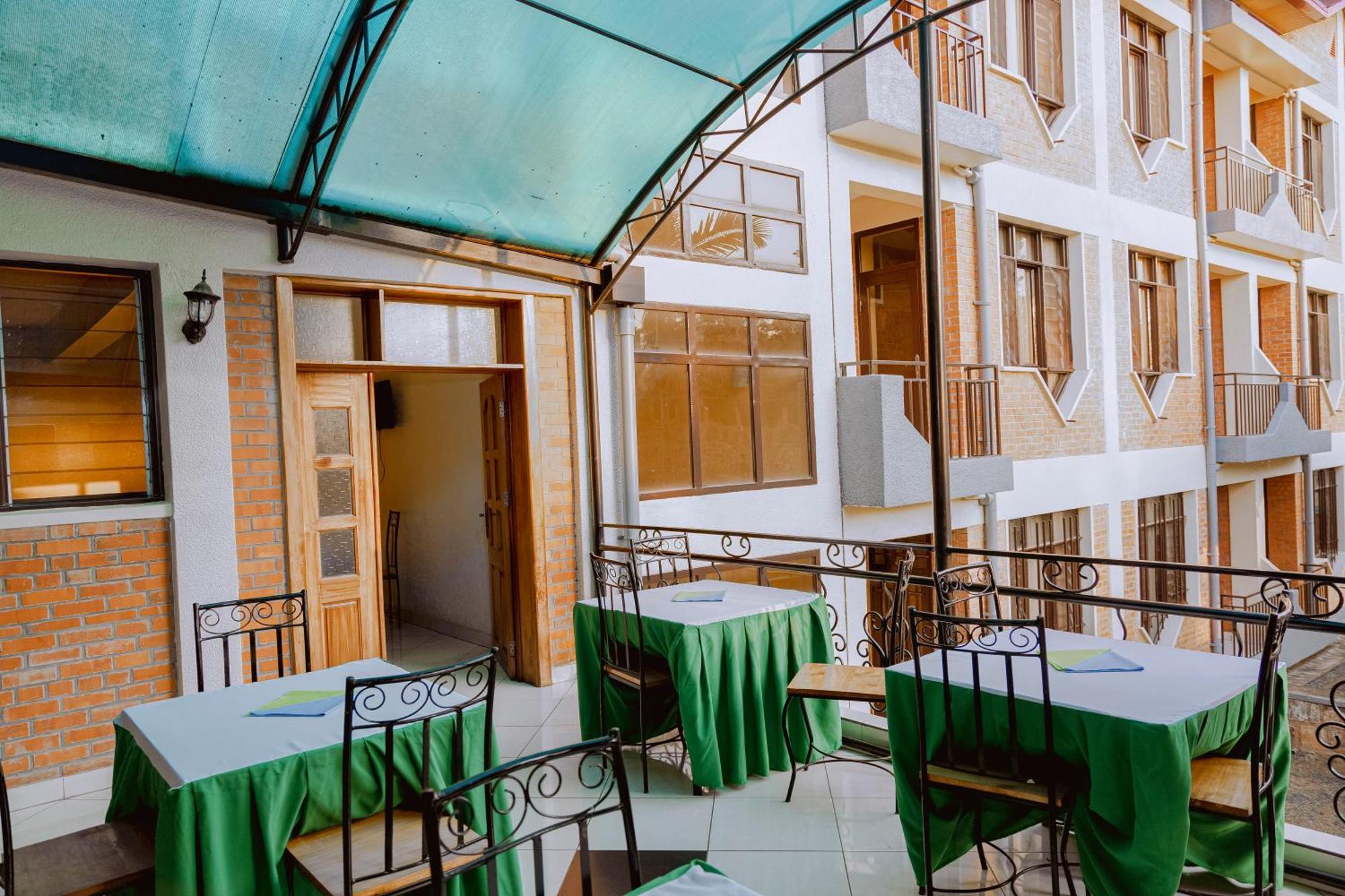 Centre Saint Vincent Pallotti Kigali Exteriör bild