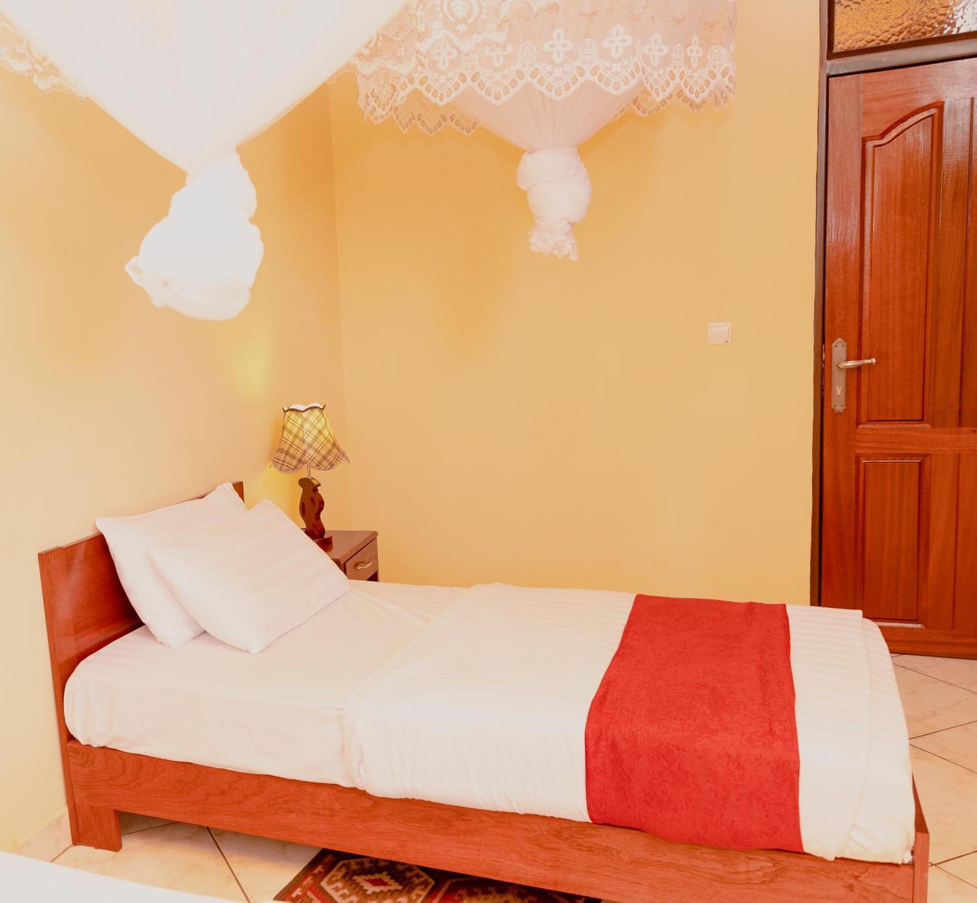 Centre Saint Vincent Pallotti Kigali Exteriör bild