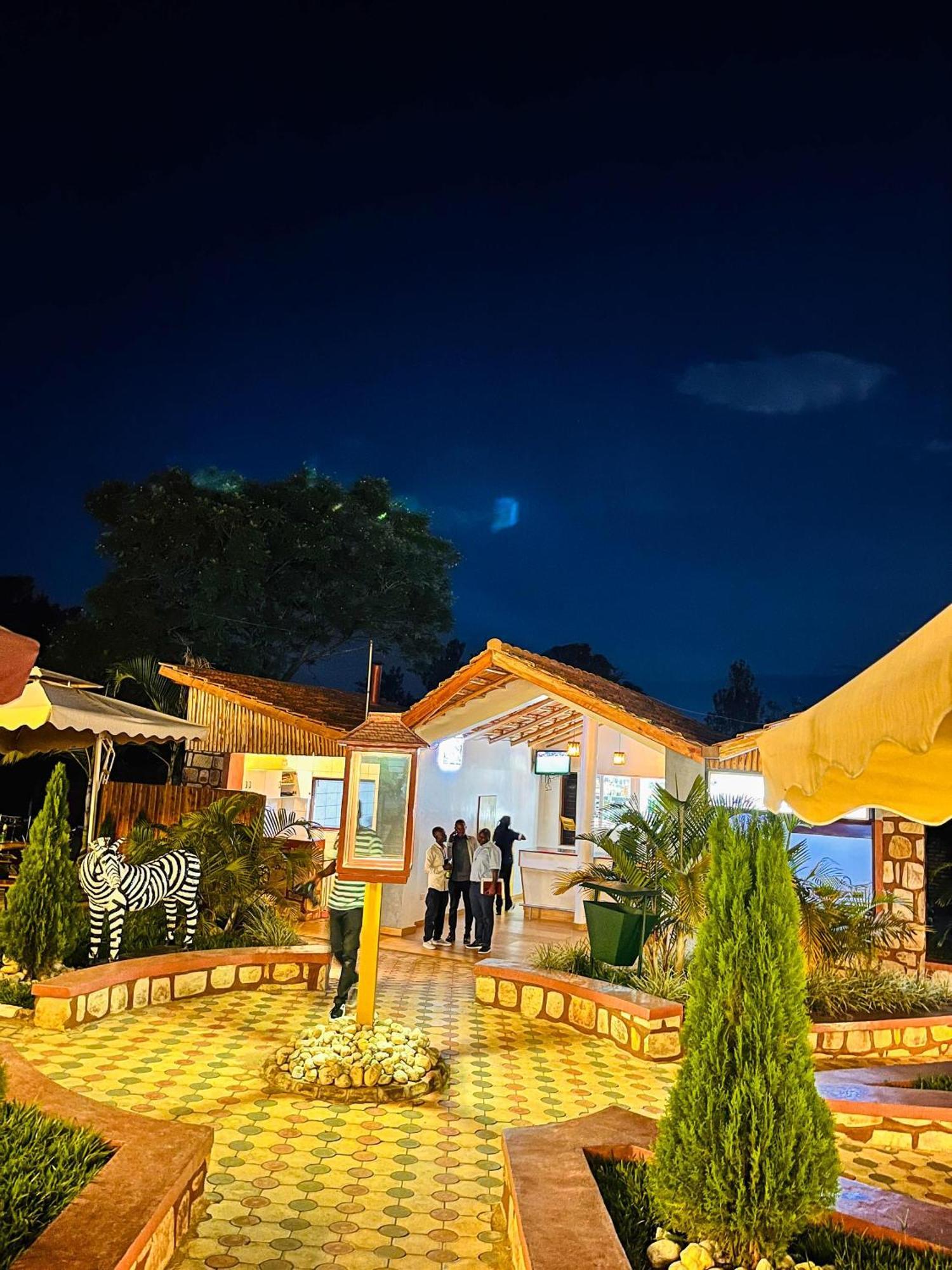 Centre Saint Vincent Pallotti Kigali Exteriör bild